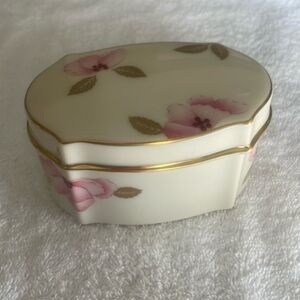 Lennox Royal Blossom trinket box